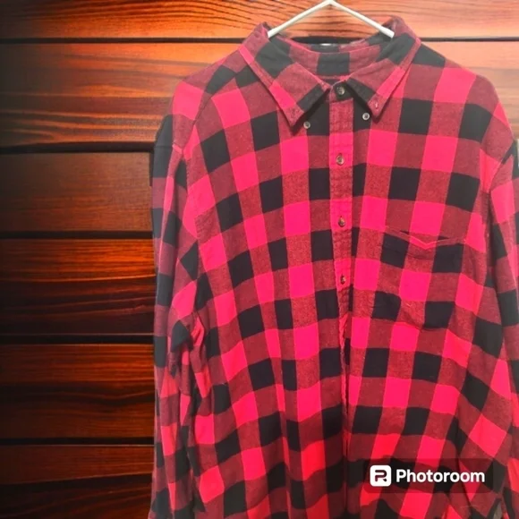 Unisex Red/Black Checkered Button-Down Shirt Size XL - Picture 5 of 6